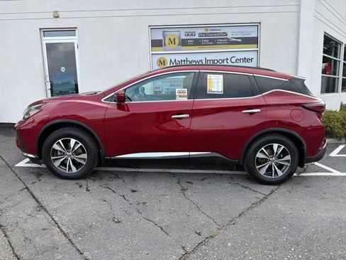Used 2022 Nissan Murano SV AWD/4WD image 2
