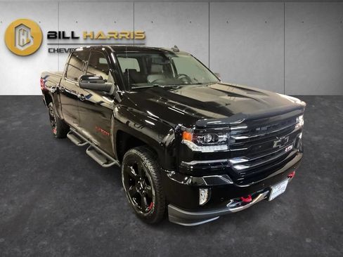 Used 2018 Chevrolet Silverado 1500 LTZ Z71 w/ Redline Edition AWD/4WD image 9