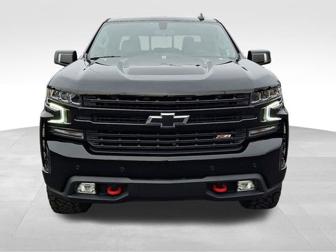 Used 2021 Chevrolet Silverado 1500 LT Trail Boss w/ Convenience Package II image 2