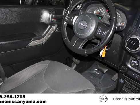 Used 2018 Jeep Wrangler Unlimited Sport S AWD/4WD image 8