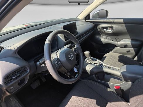Used 2025 Honda HR-V LX image 13