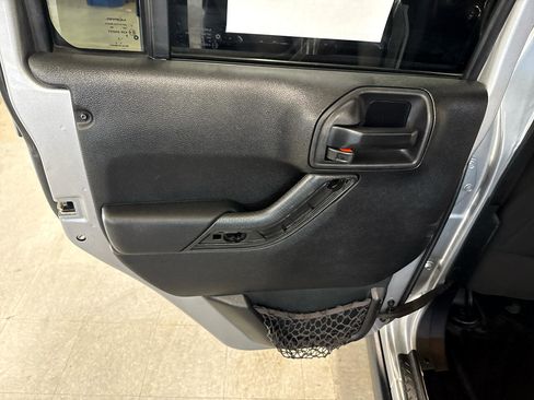 Used 2015 Jeep Wrangler Unlimited Sport w/ Quick Order Package 24S image 35