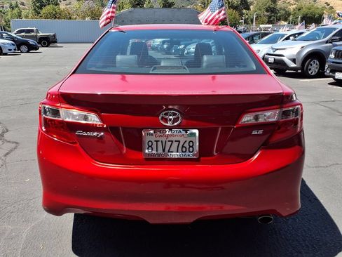 Used 2014 Toyota Camry SE FWD image 7