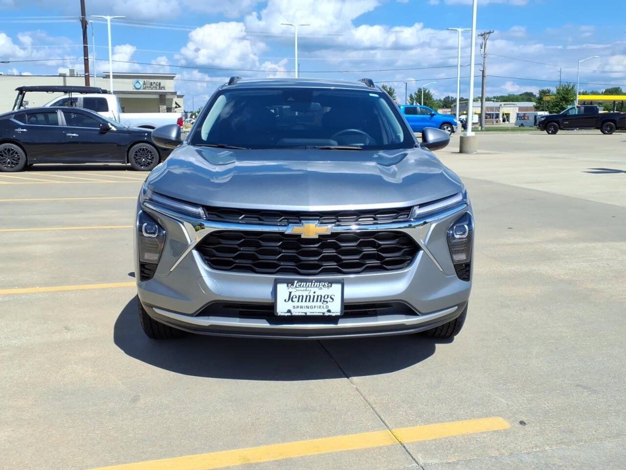 Used 2024 Chevrolet Trax LT w/ Driver Confidence Package FWD image 8