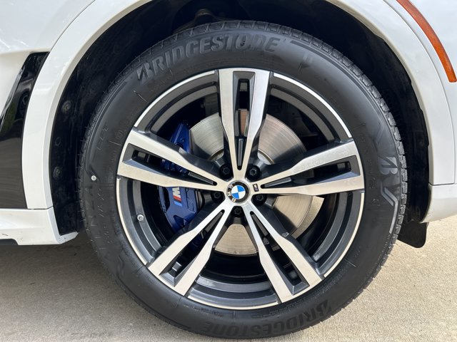 Certified 2025 BMW X7 M60i AWD/4WD image 29