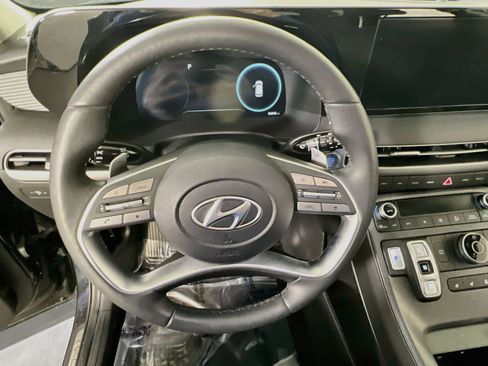 Used 2023 Hyundai Palisade Limited w/ Winter Package AWD/4WD image 11