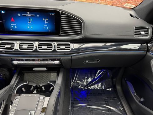 New 2026 Mercedes-Benz GLE 53 AMG 4MATIC Coupe image 17