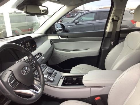 Used 2020 Hyundai Palisade SEL w/ Premium Package image 9