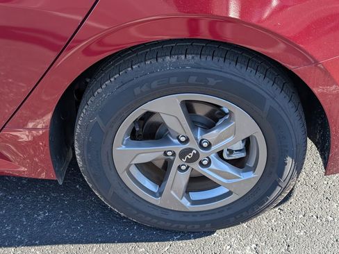 Used 2024 Kia K5 LXS image 21