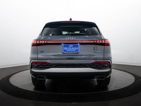 Used 2025 Audi Q5 Premium Plus w/ Premium Plus AWD/4WD image 21