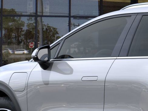 New 2026 Chevrolet Equinox EV LT image 36