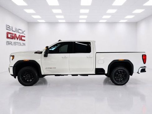 Used 2026 GMC Sierra 2500 AT4 AWD/4WD image 5