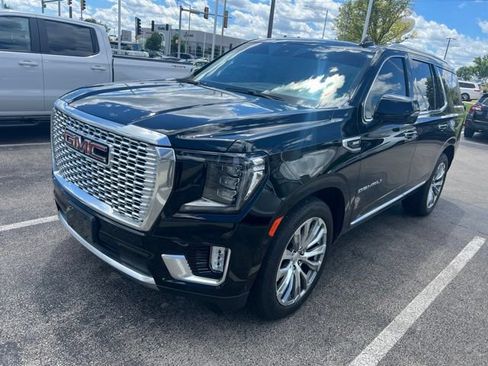 Used 2024 GMC Yukon Denali w/ Advanced Technology Package AWD/4WD image 1