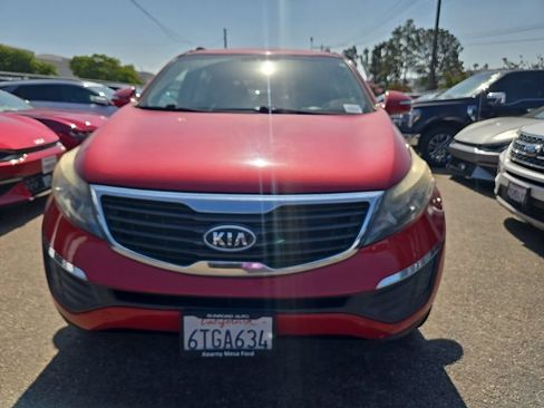 Used 2011 Kia Sportage LX w/ Convenience Pkg FWD image 2