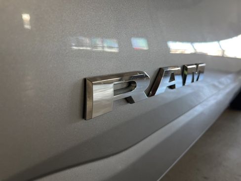 Used 2022 RAM 1500 Big Horn image 15