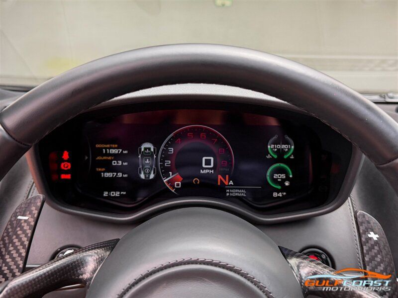 Used 2018 McLaren 570S Spider RWD image 15