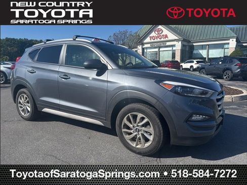 Used 2017 Hyundai Tucson SE image 1