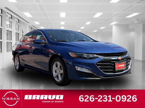 Used 2023 Chevrolet Malibu LT FWD image 1