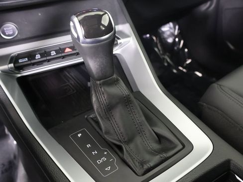 Used 2020 Audi Q3 2.0T Premium Plus image 4