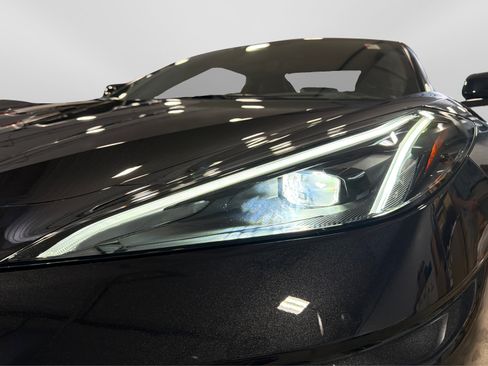 Used 2023 Chevrolet Corvette Stingray Premium Conv w/ Z51 Performance Package RWD image 14