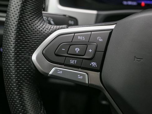 Certified 2023 Volkswagen Atlas Cross Sport SEL Premium R-Line image 40