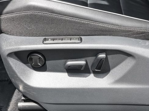 Used 2021 Volkswagen Tiguan SEL Premium R-Line AWD/4WD image 8