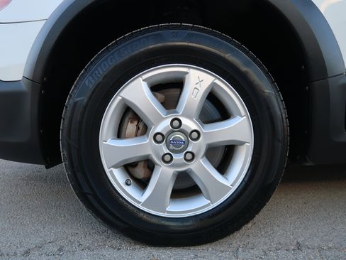 Used 2011 Volvo XC70 3.2 image 38