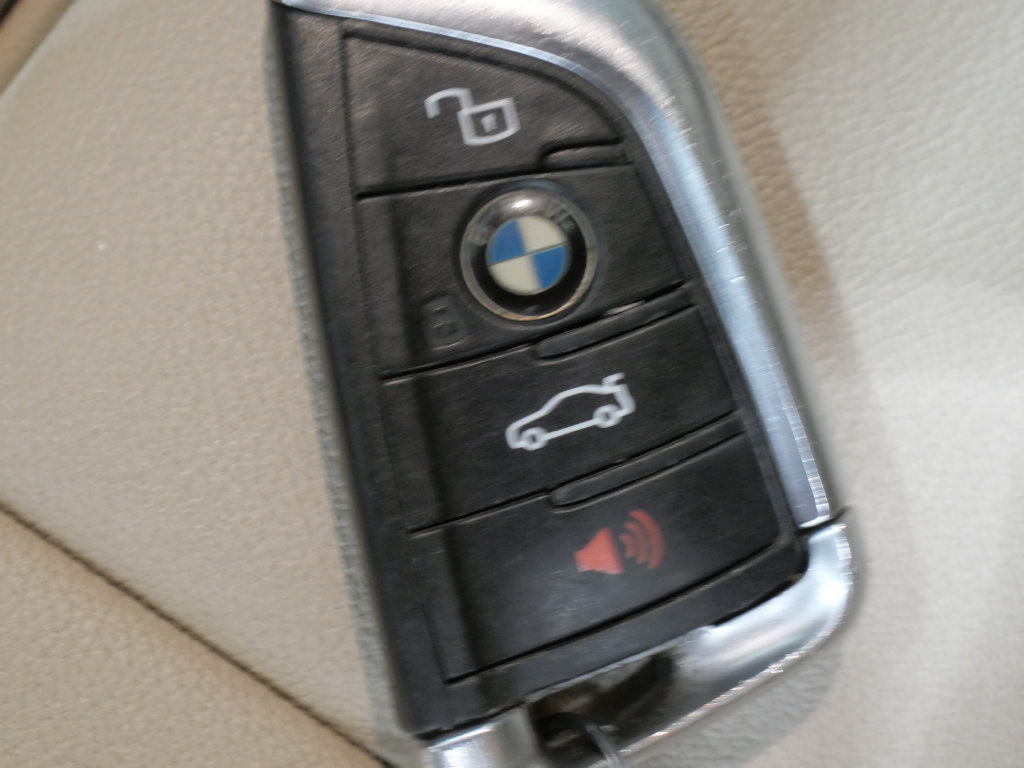 Used 2020 BMW 330i xDrive Sedan w/ Convenience Package AWD/4WD image 27