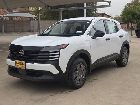 New 2026 Nissan Kicks S image 7