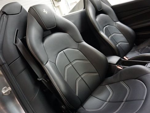 Used 2018 Ferrari 488 Spider RWD image 20