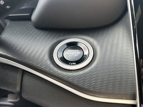 Used 2024 Jeep Grand Cherokee L Laredo w/ Luxury Tech Group I image 23