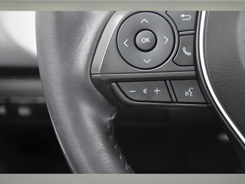 Used 2024 Toyota Corolla SE image 30