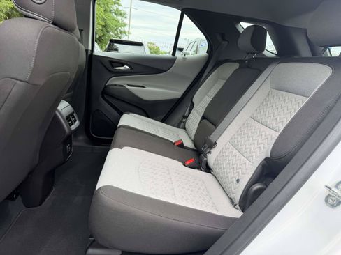 Used 2023 Chevrolet Equinox LS w/ Driver Confidence II Package FWD image 11