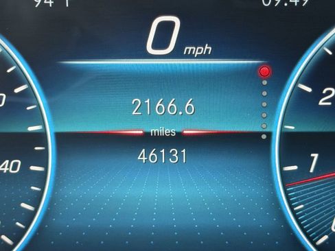 Used 2021 Mercedes-Benz GLA 250 4MATIC image 21