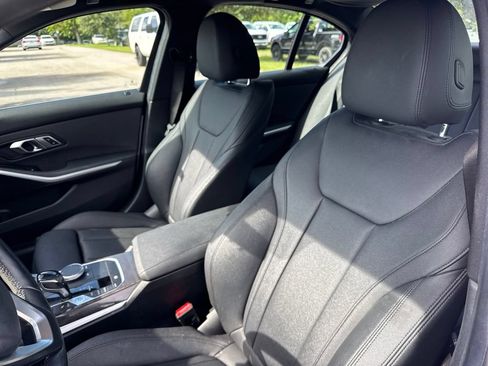 Used 2020 BMW 330i Sedan w/ Convenience Package RWD image 10