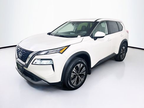 Used 2023 Nissan Rogue SV AWD/4WD image 3