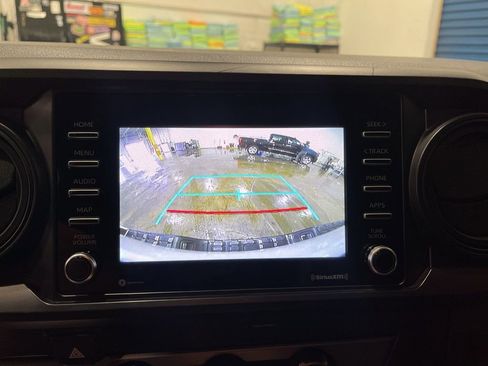 Used 2022 Toyota Tacoma SR w/ SR Convenience Package RWD image 12