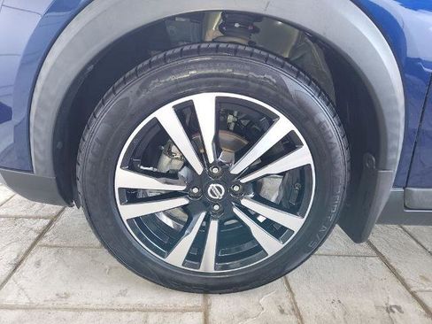 Certified 2020 Nissan Kicks SV image 29