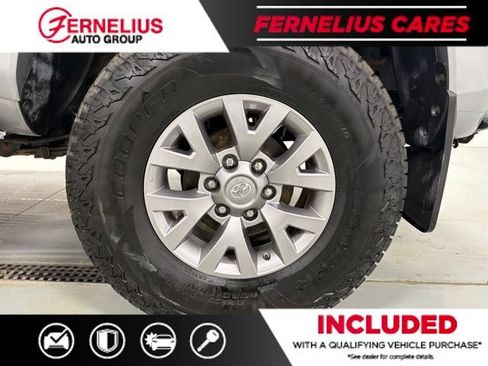Used 2018 Toyota Tacoma SR5 AWD/4WD image 44