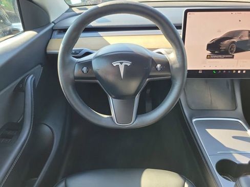Used 2022 Tesla Model Y Long Range AWD/4WD image 12