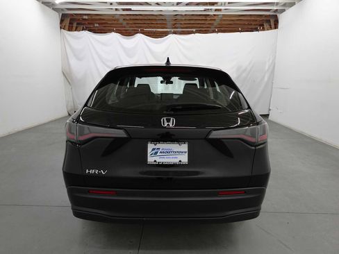 Used 2024 Honda HR-V LX image 6