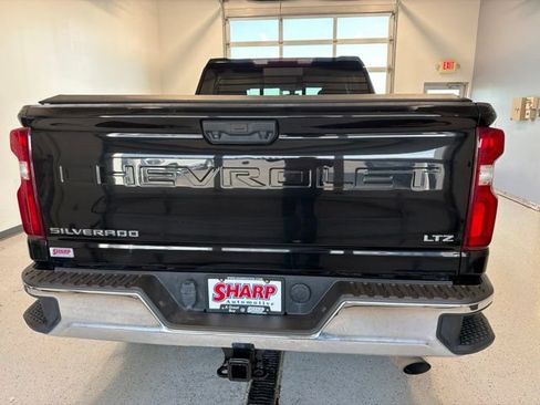 Used 2022 Chevrolet Silverado 3500 LTZ AWD/4WD image 6