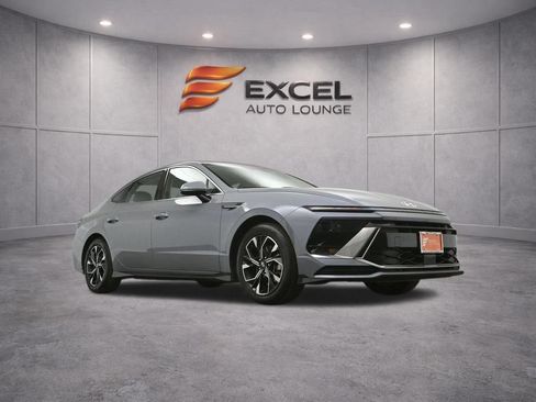 Used 2025 Hyundai Sonata SEL FWD image 45