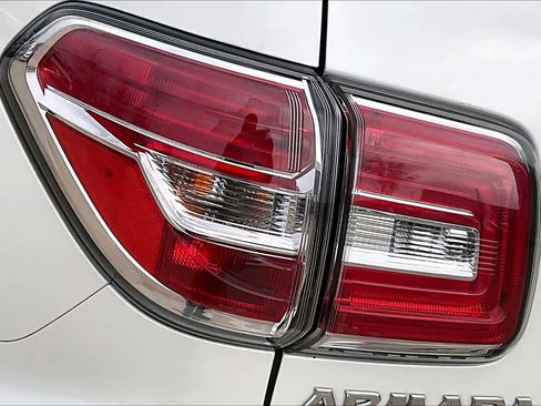 Used 2017 Nissan Armada SL w/ Moonroof Package image 28