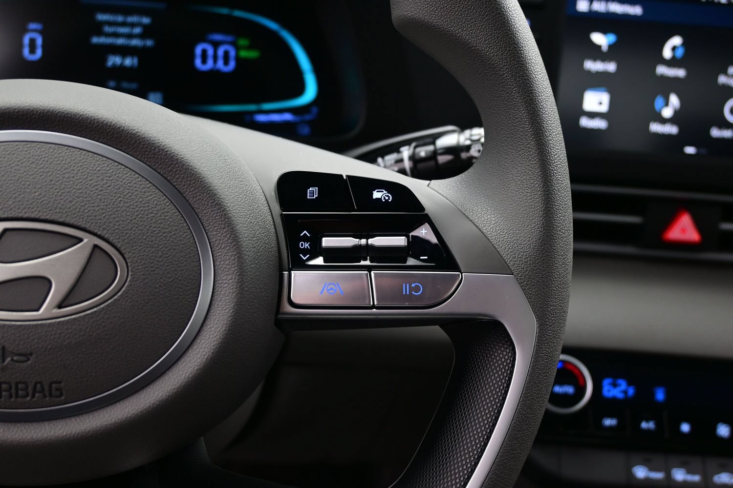 Certified 2026 Hyundai Elantra Hybrid FWD image 23