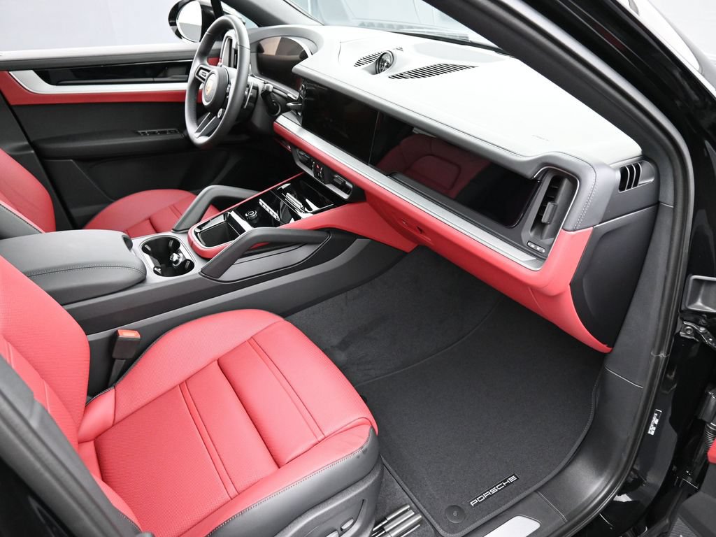 Certified 2026 Porsche Cayenne E-Hybrid Coupe AWD/4WD image 32
