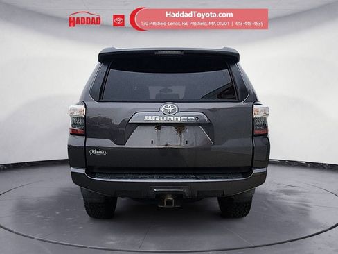 Used 2018 Toyota 4Runner SR5 Premium AWD/4WD image 4