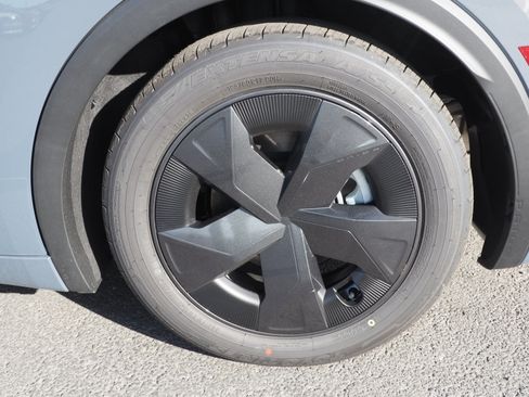 New 2026 Toyota Prius Plug-In Hybrid image 6