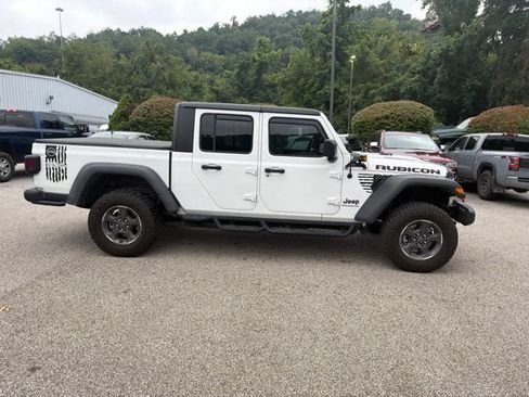 Used 2023 Jeep Gladiator Rubicon w/ Cold Weather Group AWD/4WD image 4