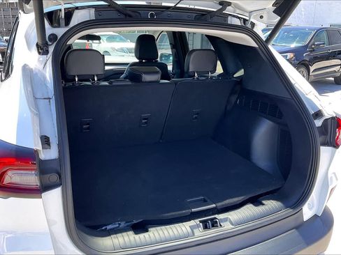 Used 2025 Ford Escape SE FWD image 18